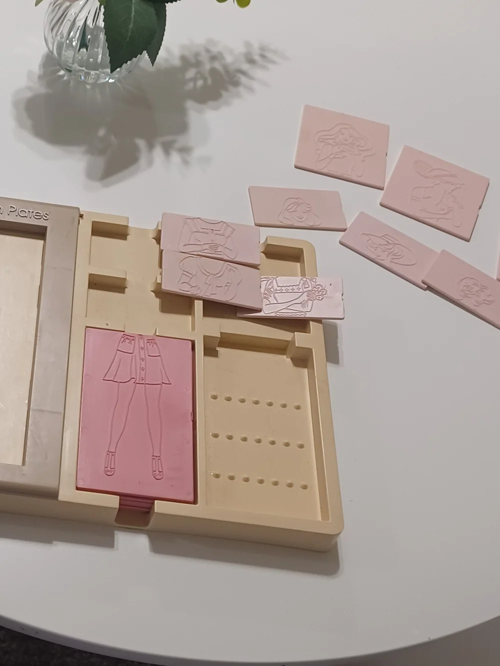 Vintage Fashion Plates Playset Pink Panel Set 1978